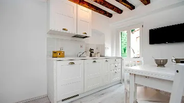 Rovinj One-Bedroom Apartment for up to 4