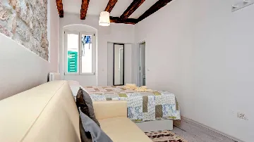 Rovinj One-Bedroom Apartment for up to 4