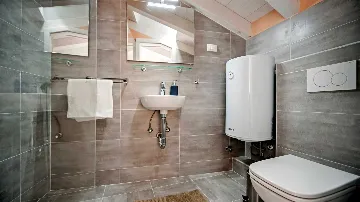 One-Bedroom Apartment for Up to 4 in Rovinj