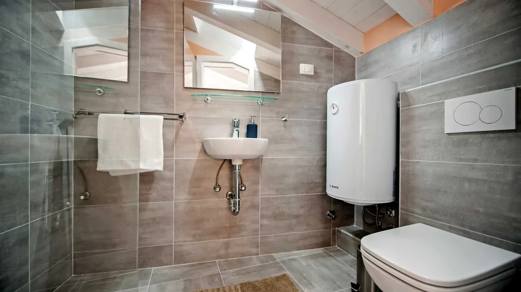 One-Bedroom Apartment for Up to 4 in Rovinj
