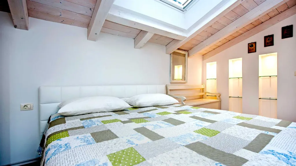 One-Bedroom Apartment for Up to 4 in Rovinj