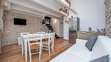 Two-Bedroom Apartment in Rovinj Pedestrian Area