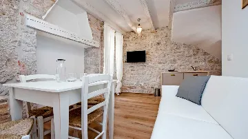One-Bedroom Apartment in Rovinj for Up to 4