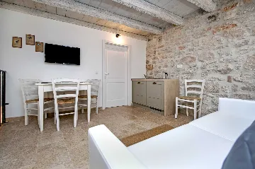 One-Bedroom Apartment for 2 in Rovinj