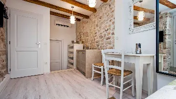 Rovinj Ground-Floor Studio Apartment for 2