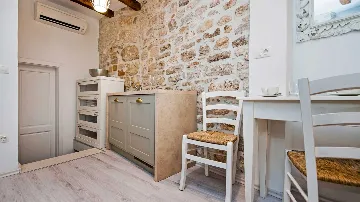 Rovinj Ground-Floor Studio Apartment for 2