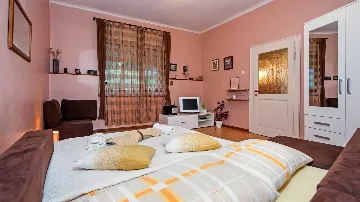 One-Bedroom Apartment in Rovinj Old Center