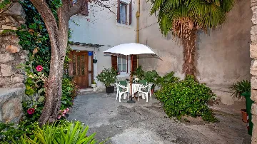 One-Bedroom Apartment in Rovinj Old Center