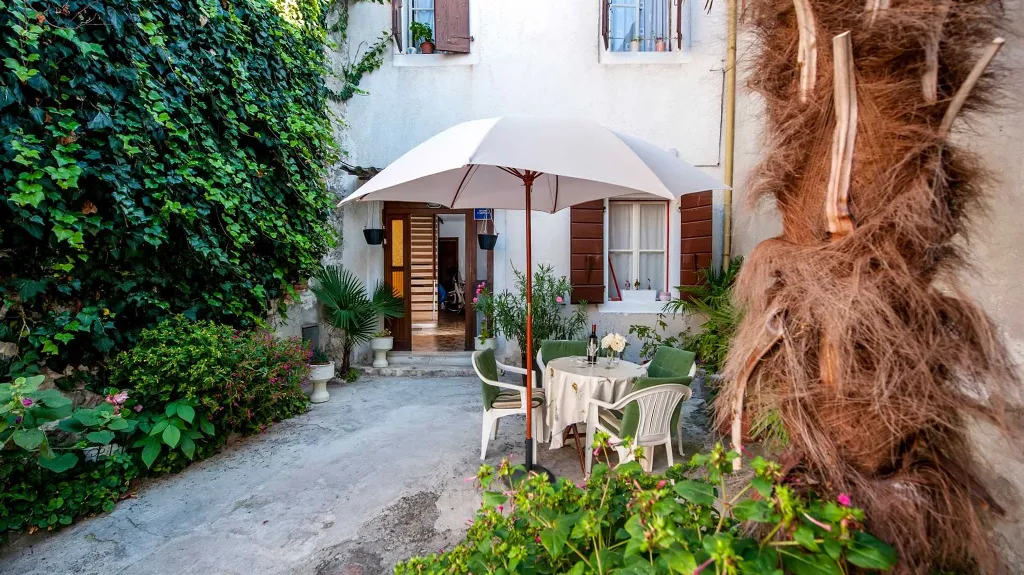 One-Bedroom Apartment in Rovinj Old Center