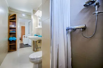 Ground-Floor Apartment with Terrace in Rovinj