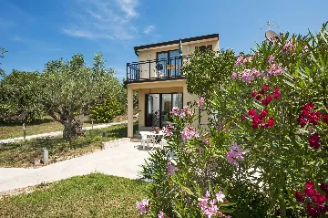 Ground-Floor Apartment with Terrace in Rovinj