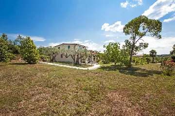 Ground-Floor Apartment with Terrace in Rovinj