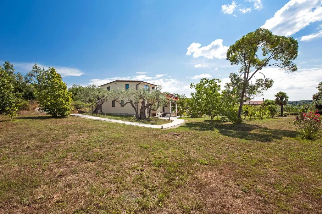 Ground-Floor Apartment with Terrace in Rovinj