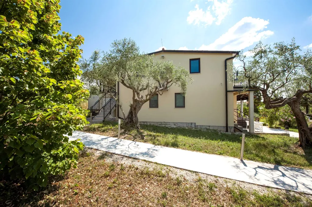Ground-Floor Apartment with Terrace in Rovinj