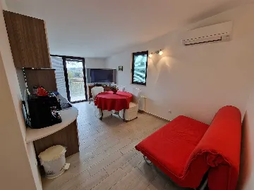 Rovinj Apartment for 3 Guests with Balcony