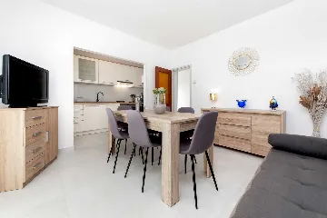 Three-Bedroom Apartment in Rovinj for 6 Guests