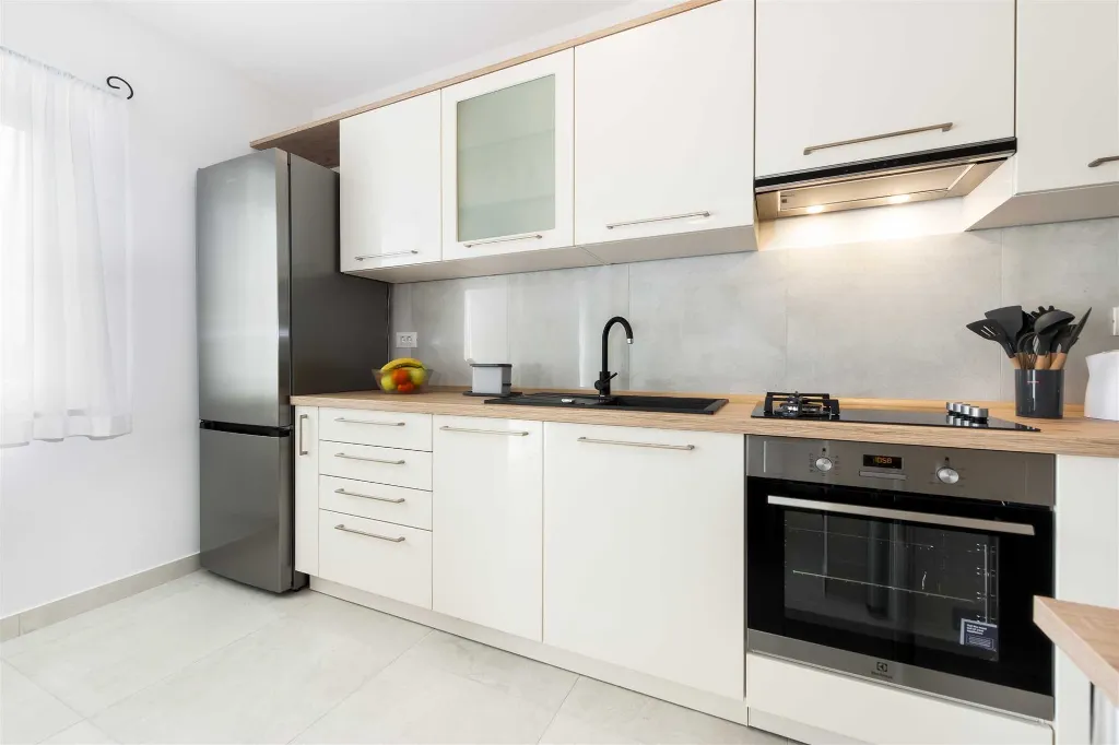 Three-Bedroom Apartment in Rovinj for 6 Guests