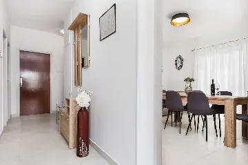 Three-Bedroom Apartment in Rovinj for 6 Guests