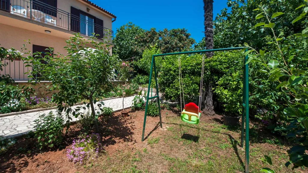 Three-Bedroom Apartment in Rovinj for 6 Guests