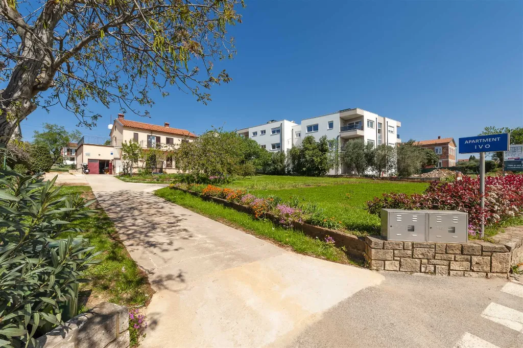 Three-Bedroom Apartment in Rovinj for 6 Guests