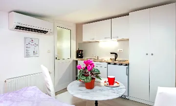 Studio Apartment with Balcony in Rovinj
