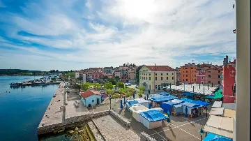 Rovinj Sea-View Studio Apartment for 2