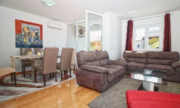 3-Bedroom Apartment in Rovinj for Up to 6