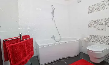 3-Bedroom Apartment in Rovinj for Up to 6