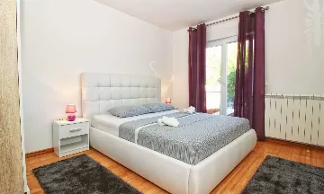 3-Bedroom Apartment with Private Garden in Rovinj