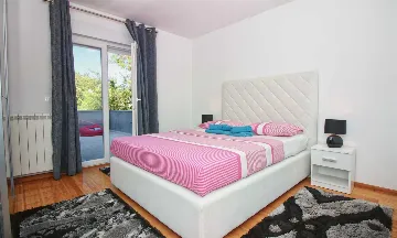 3-Bedroom Apartment with Private Garden in Rovinj