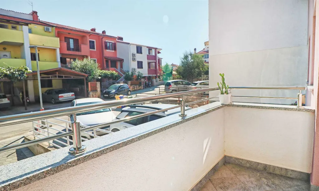 3-Bedroom Apartment with Private Garden in Rovinj
