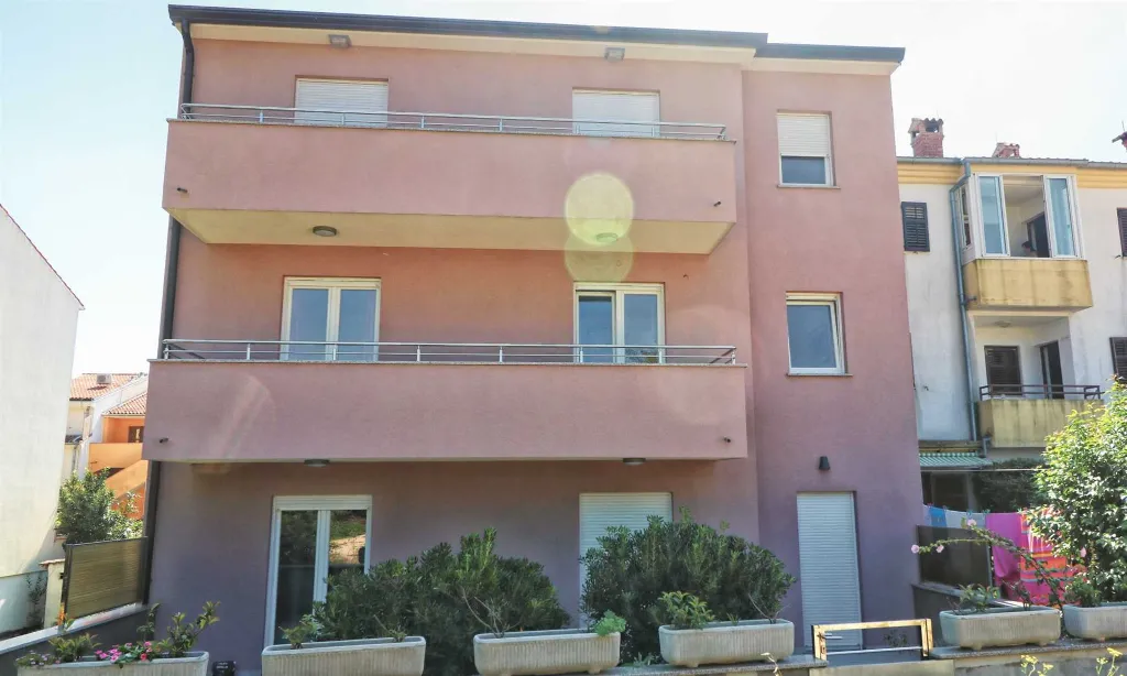 3-Bedroom Apartment with Private Garden in Rovinj