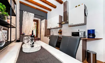 Rovinj 1-Bedroom Apartment for 2 Guests