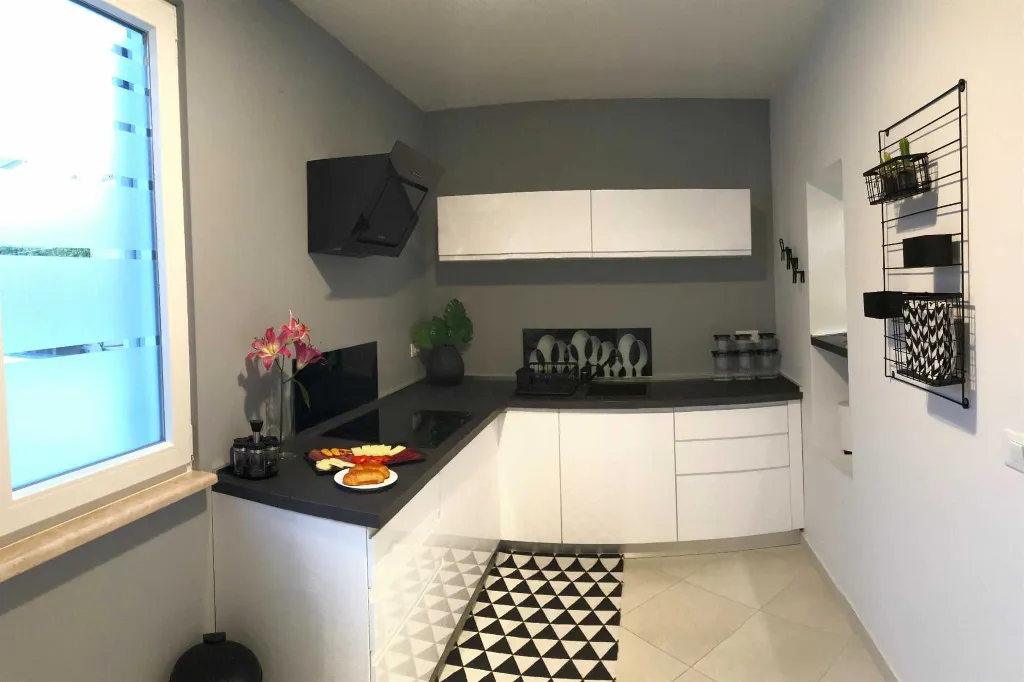 One-Bedroom Apartment in Pula for 2 Guests
