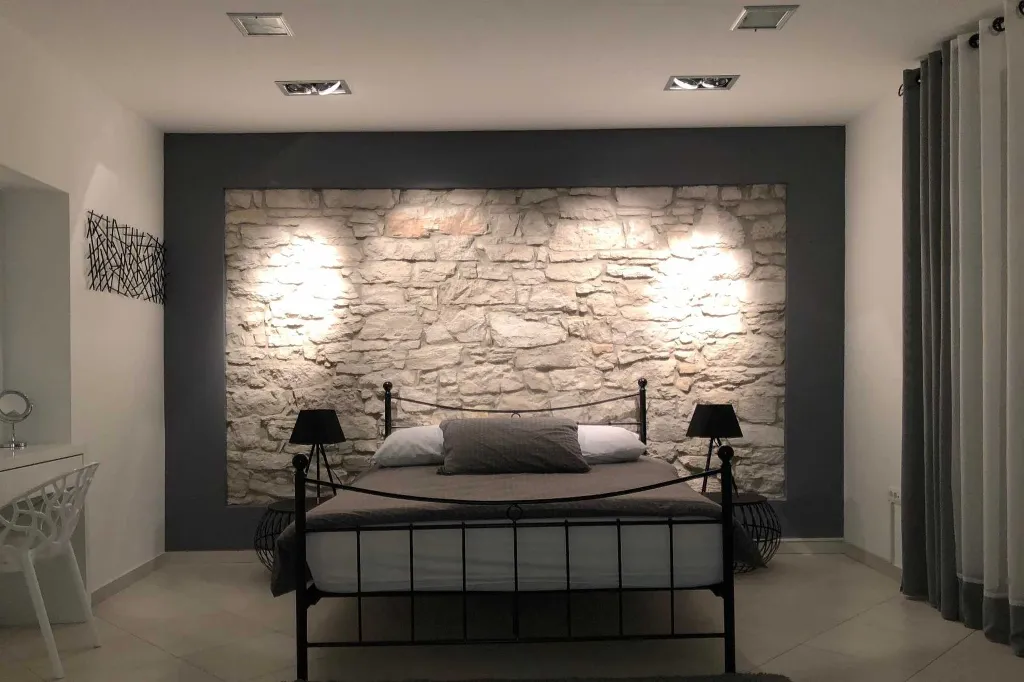 One-Bedroom Apartment in Pula for 2 Guests