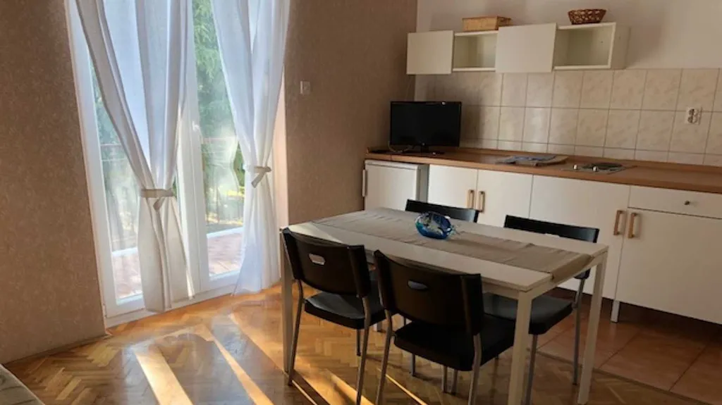 2-Bedroom Apartment for 5 Guests in Rovinj