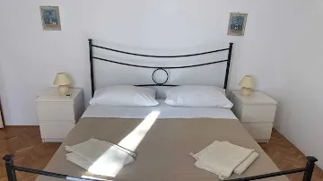 2-Bedroom Apartment for 5 Guests in Rovinj