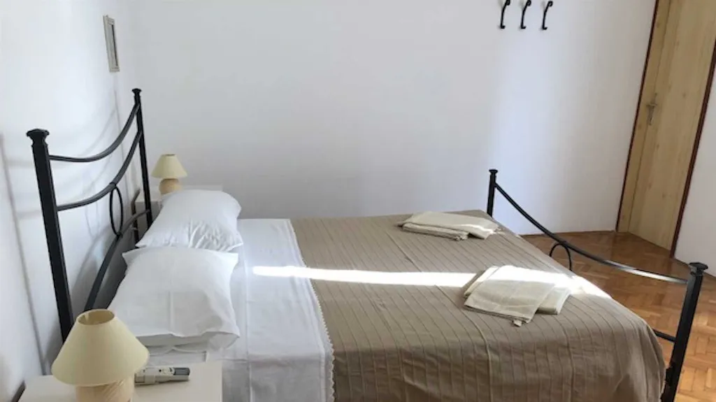2-Bedroom Apartment for 5 Guests in Rovinj