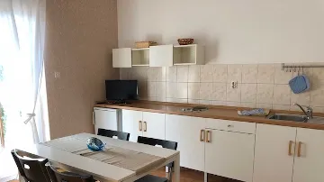 2-Bedroom Apartment for 5 Guests in Rovinj