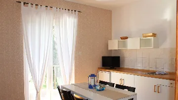 2-Bedroom Apartment for 5 Guests in Rovinj