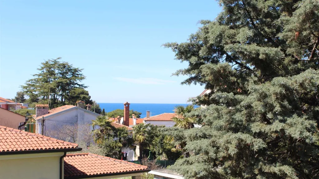 Rovinj 1-Bedroom Apartment with Balcony