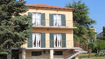 Rovinj 1-Bedroom Apartment with Balcony