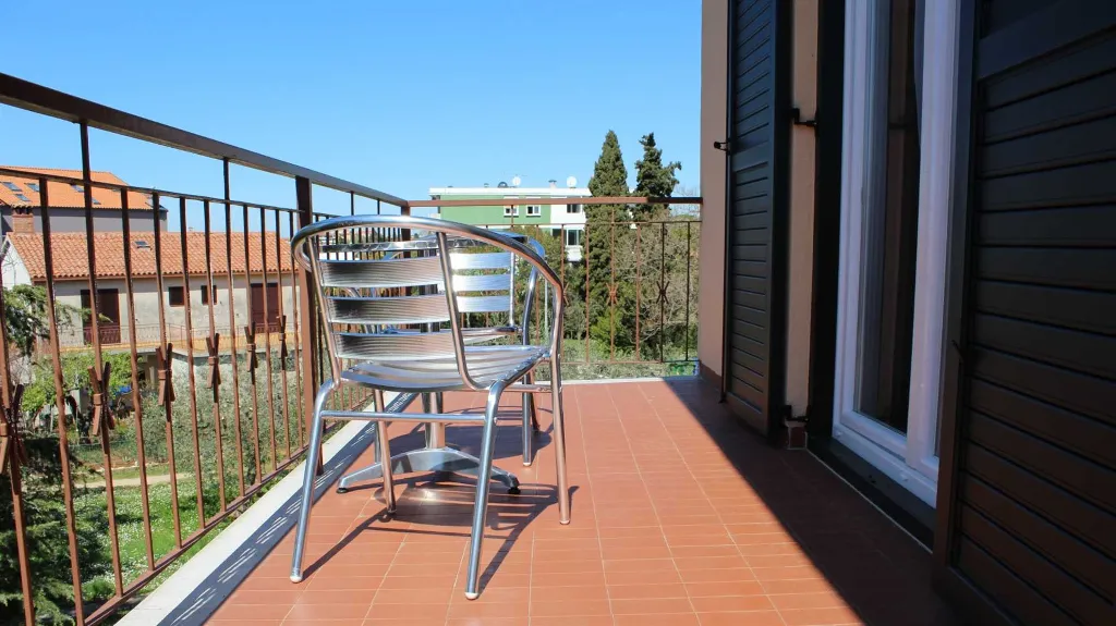 Rovinj Apartment for 4 Guests with Balcony