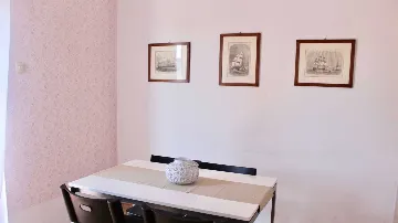 Rovinj Apartment for 4 Guests with Balcony