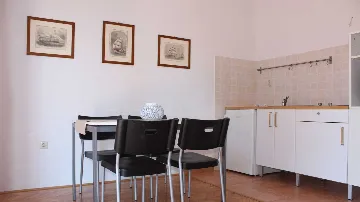 Rovinj Apartment for 4 Guests with Balcony