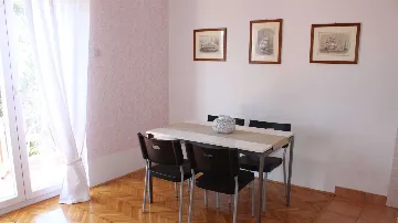 Rovinj Apartment for 4 Guests with Balcony