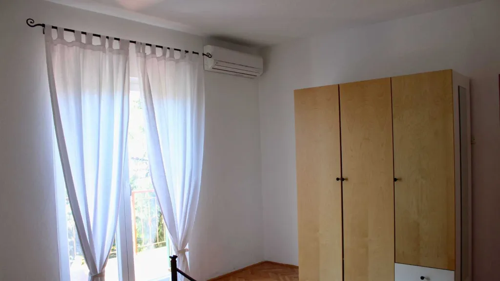 Rovinj Apartment for 4 Guests with Balcony