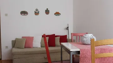 Rovinj 1-Bedroom Apartment for 2 with Parking