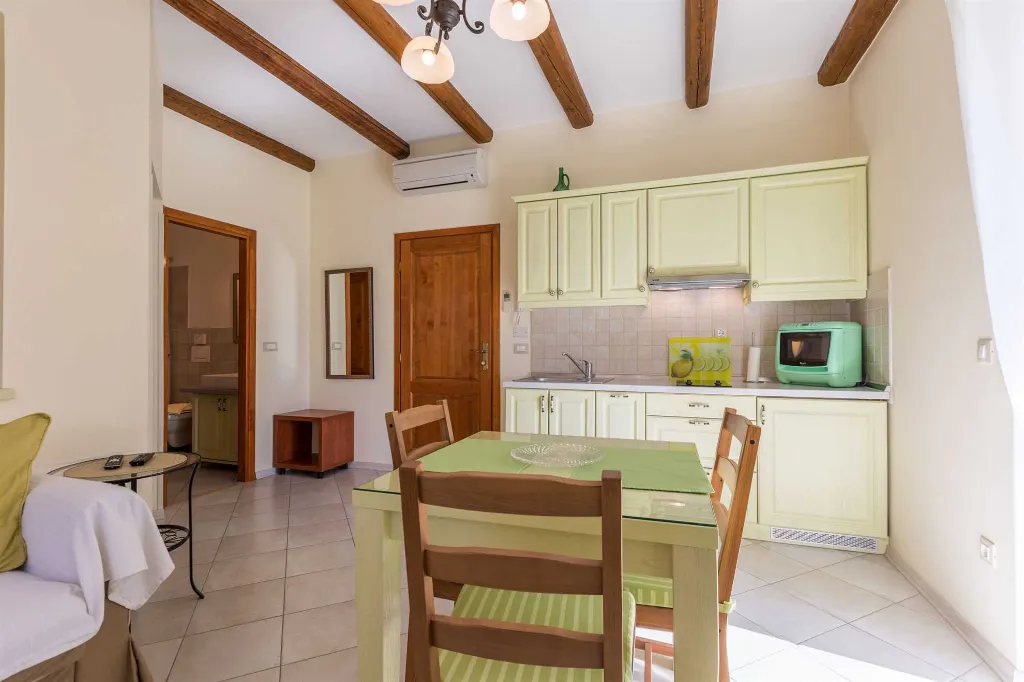 Rovinj Studio Apartment with Balcony for 3 Guests