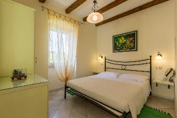 Rovinj Studio Apartment with Balcony for 3 Guests